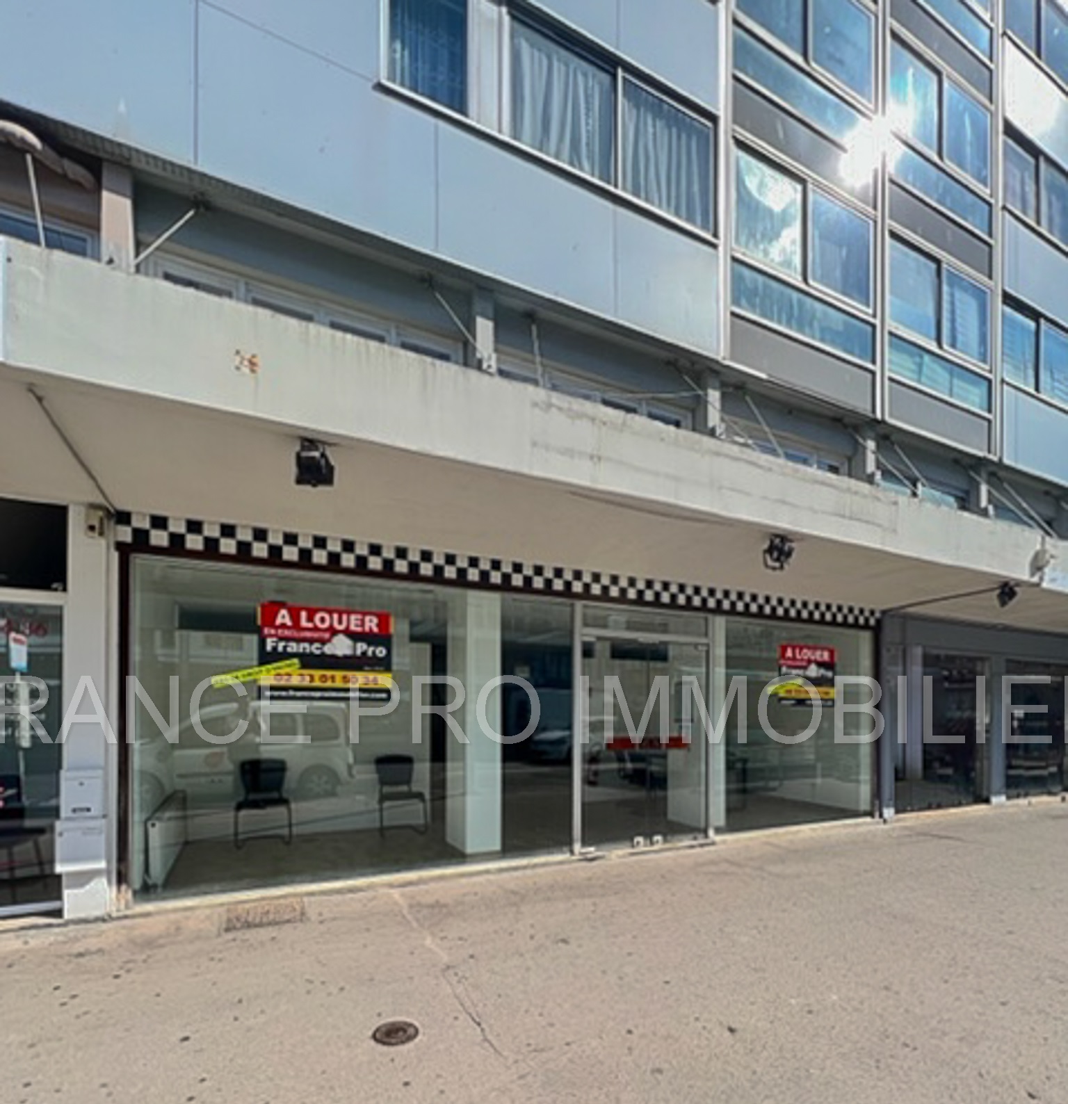 Location immobilier professionnel Local commercial ou bureaux 140 m² HYPERCENTRE Cherbourg